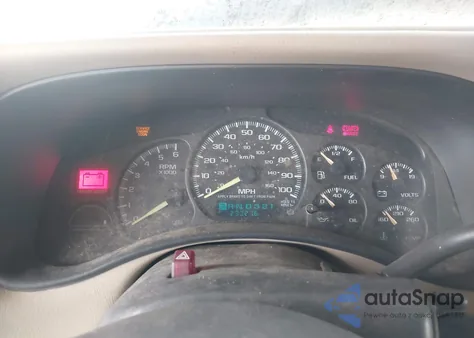 2001 Chevrolet Suburban 1500 Ls z USA, uszkodzony, nr VIN 3GNEC16T71G217733